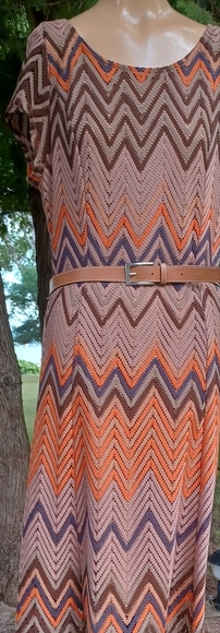 CHEVRON DRESS - Picture 1 of 9